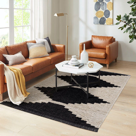 Amanda - 5' X 7' Modern Area Rug - Black / Ivory